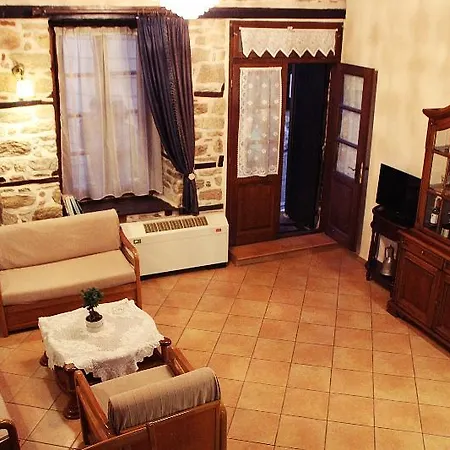 Aristotelis Traditional *