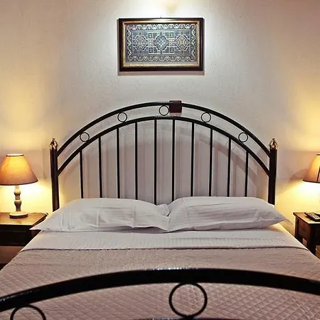 Aristotelis Traditional *