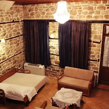 Aristotelis Traditional